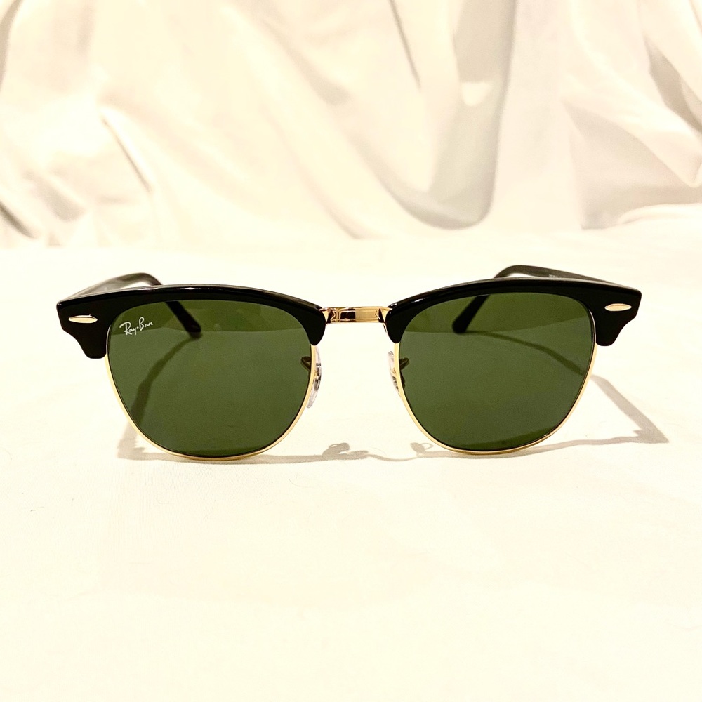 *PRISTINE* Ray-Ban Sunglasses Black + Gold w/ Original Case